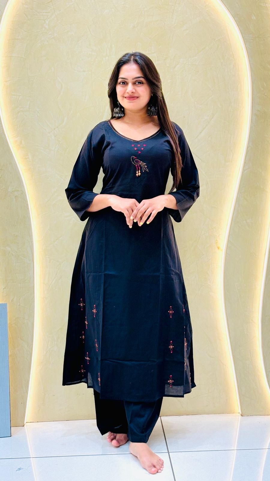 Black Embroidered Straight Kurti Set | 2-Piece Kurti & Pants