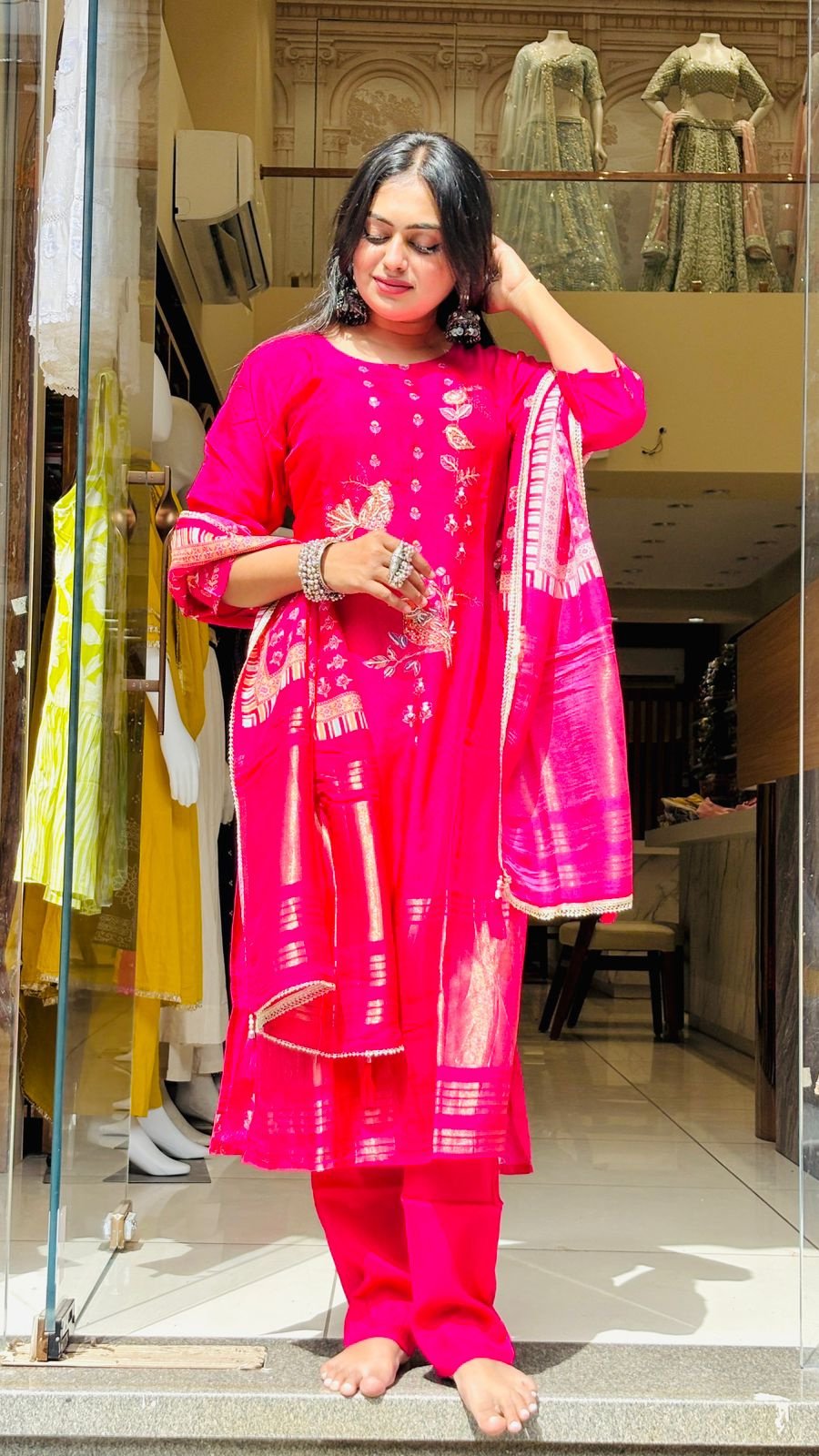 Magenta Shimmer Embroidered Suit Set | 3-Piece Kurti, Pants & Dupatta